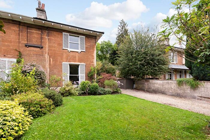 4 Bedroom Semi-detached Villa For Sale In Prior Park Road, Widcombe, Bath, BA2