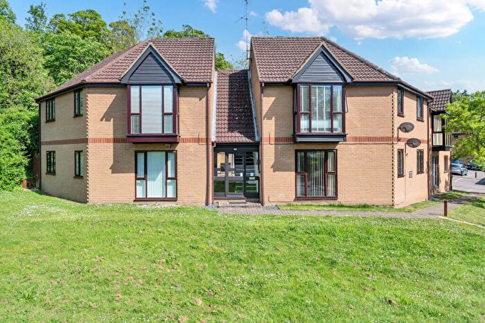 1 Bedroom Flat For Sale In Grange Bottom, Royston, SG8