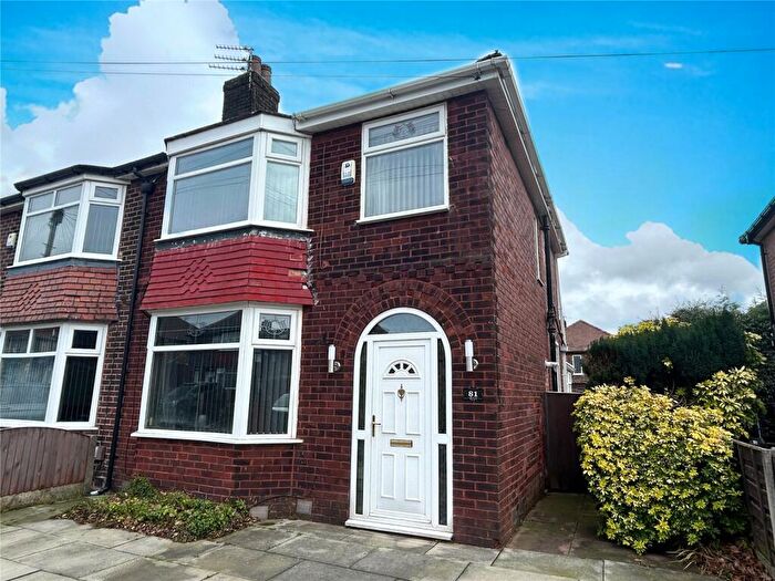 3 Bedroom Semi Detached House For Sale In Butterworth Lane, Chadderton, Oldham, Greater Manchester, OL9