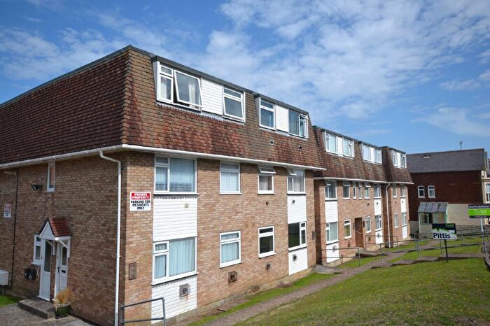 2 Bedroom Flat To Rent In Fellows Road, Cowes, PO31