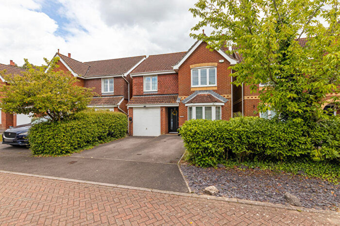 4 Bedroom Detached House For Sale In Nicolson Close, Chichester, PO20