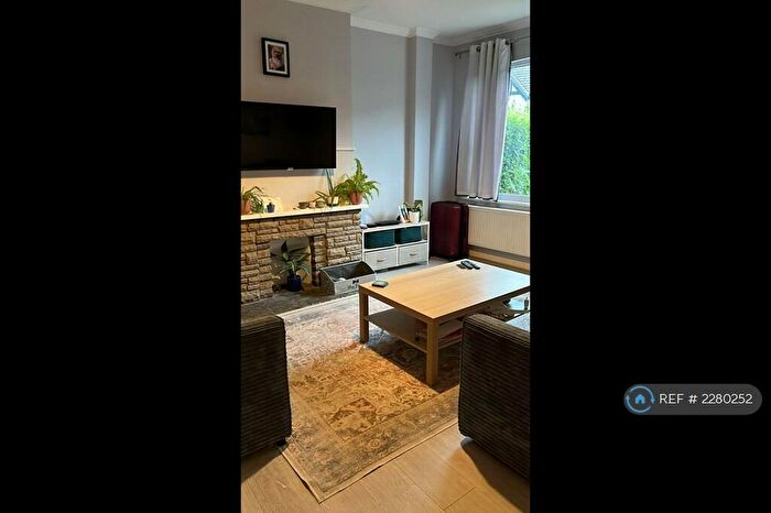 4 Bedroom Semi-Detached House To Rent In Rectory Gardens, Crouch End, N8