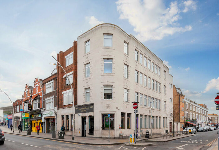 2 Bedroom Apartment To Rent In Bank Chambers, Ilford, Essex, IG1