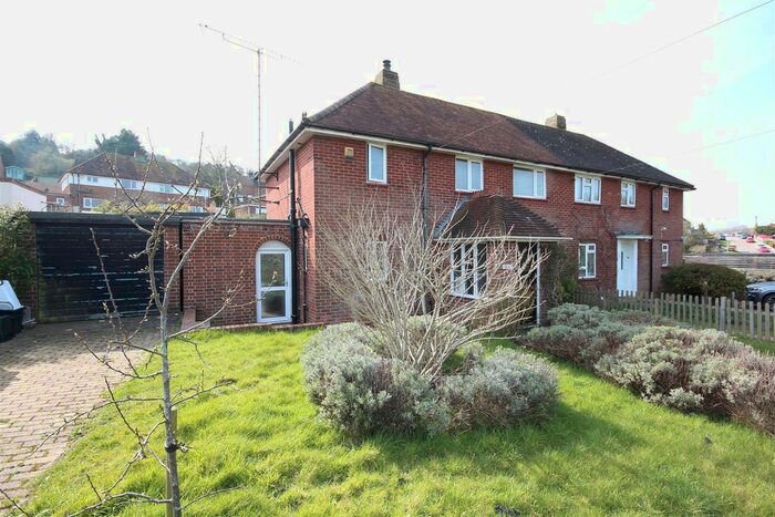 3 Bedroom Semi Detached House To Rent In Heath Hill Avenue, Bevendean, Brighton, BN2