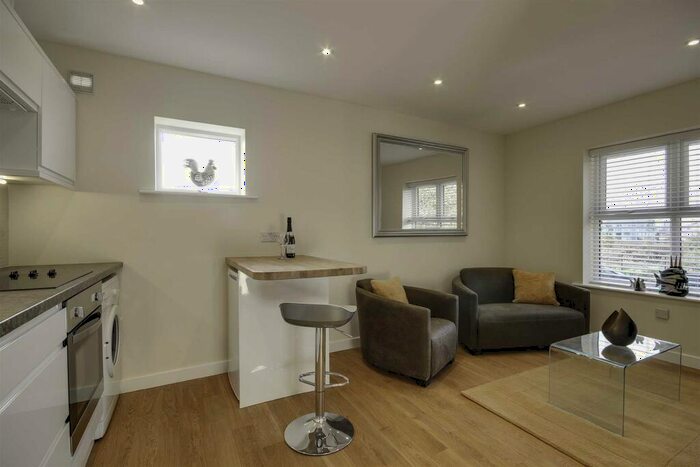 1 Bedroom Flat To Rent In Redworth Court, Upper Accommodation Road, Leeds, F6