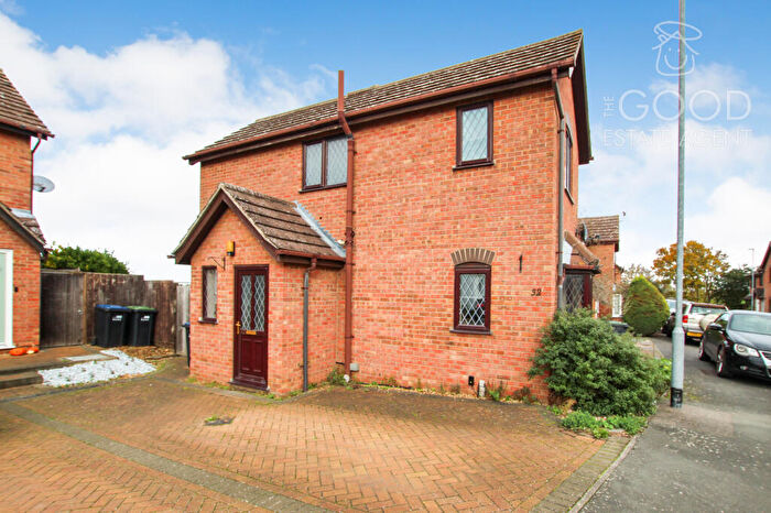 2 Bedroom Semi Detached House For Sale In Tharp Way, Chippenham, CB7