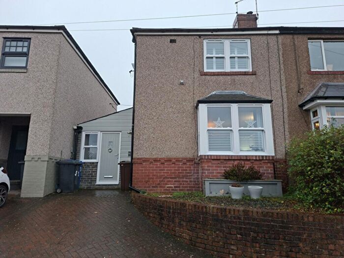 3 Bedroom Semi-Detached House For Sale In Newton Avenue, Stocksbridge, S36