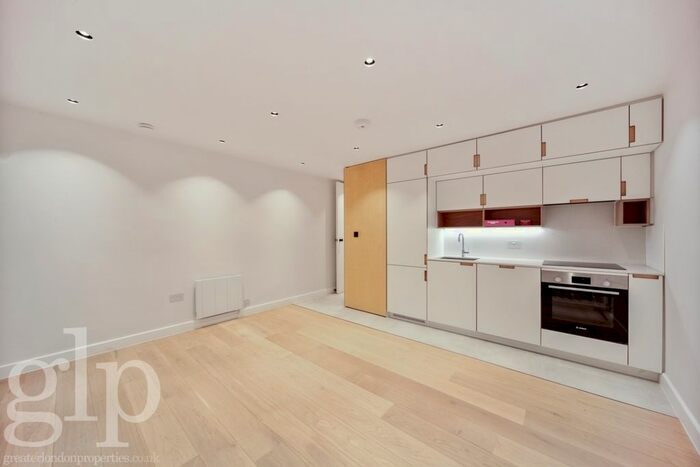 1 Bedroom Flat To Rent In Old Compton Street, Soho, W1D
