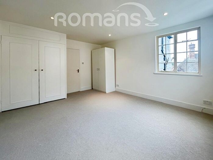 2 Bedroom Apartment To Rent In Rectory Road, SL6