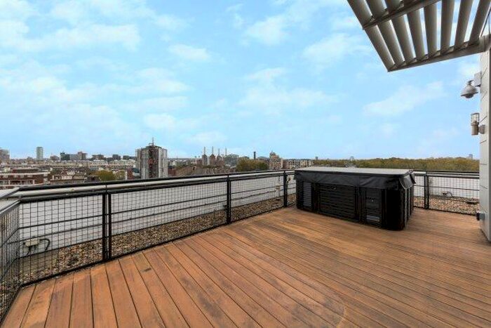 3 Bedroom Penthouse To Rent In Buckingham Palace Road, Belgravia, SW1W