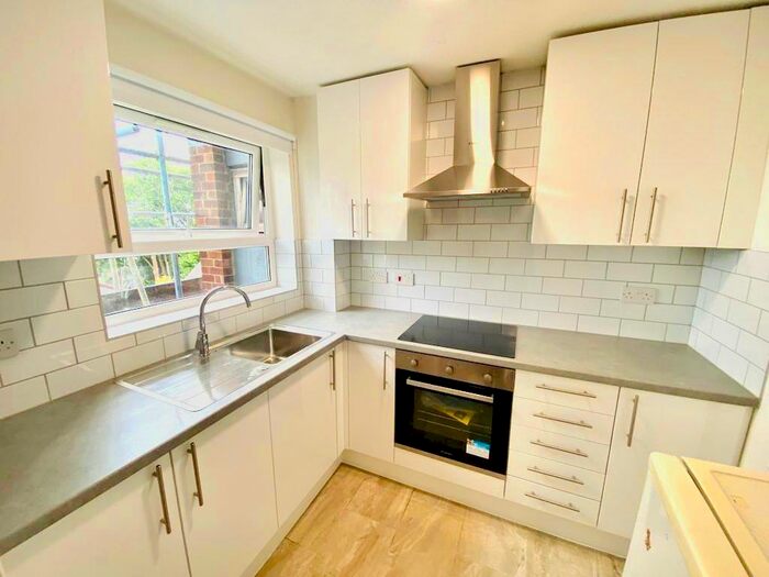 Studio To Rent In Rookwood Road, London, N16