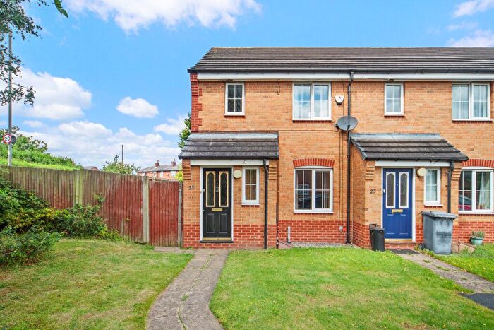 3 Bedroom Town House To Rent In Blayds Garth, Woodlesford, Leeds, LS26