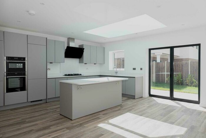 5 Bedroom Detached House To Rent In Pine Hill, Epsom, KT18