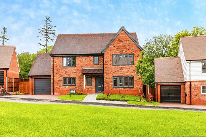 4 Bedroom Detached House For Sale In North Trade Road, Battle, TN33