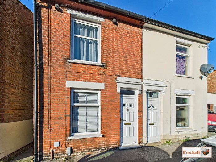 2 Bedroom Semi Detached House For Sale In Wellesley Road, Ipswich, IP4