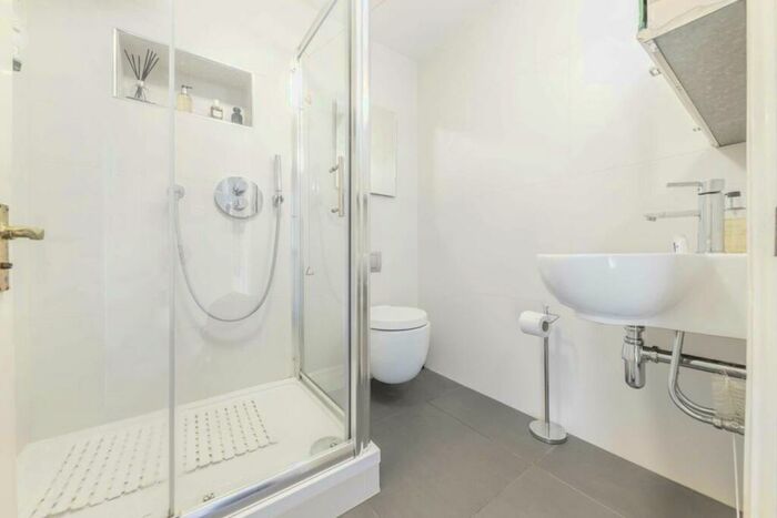 1 Bedroom Flat For Sale In Hornsey Lane, Highgate, N6