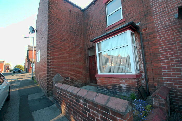 2 Bedroom End Of Terrace House To Rent In Cloister Street Bolton Lancashire, BL1