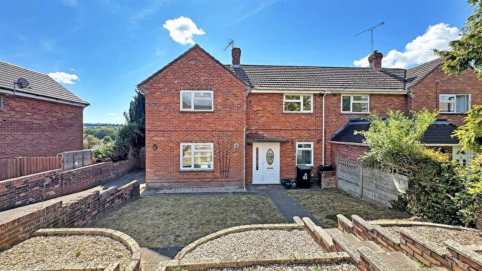 3 Bedroom Property To Rent In Elizabeth Road, Blandford Forum, DT11