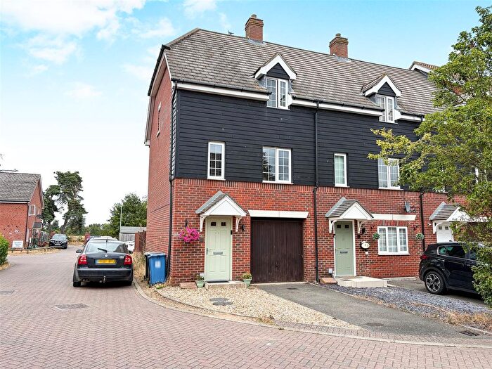3 Bedroom End Of Terrace House For Sale In Acorn Way, Red Lodge, IP28