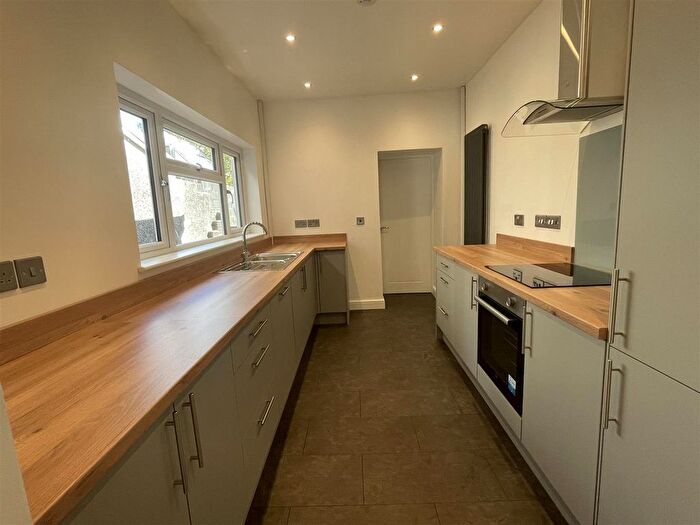 3 Bedroom Terraced House For Sale In Penparc, Tumble, Llanelli, SA14