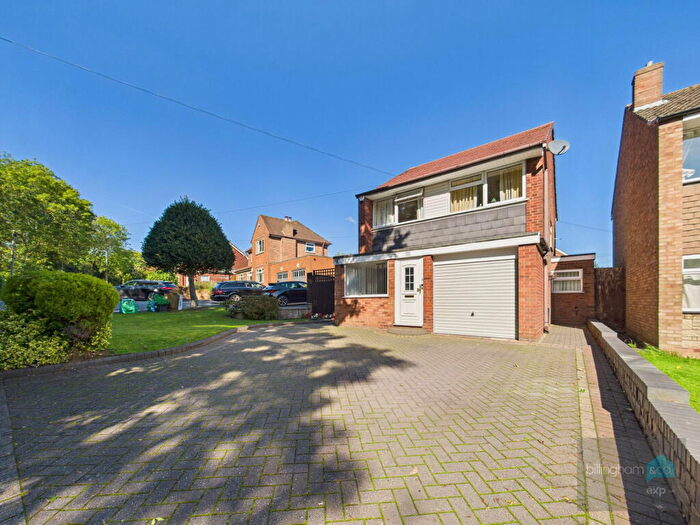 3 Bedroom Detached House For Sale In Woodcroft Avenue, Tipton, DY4
