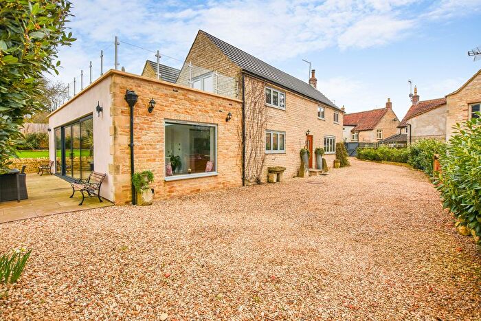 4 Bedroom Detached House For Sale In The Old Coach House, Essendine Road, Ryhall, PE9
