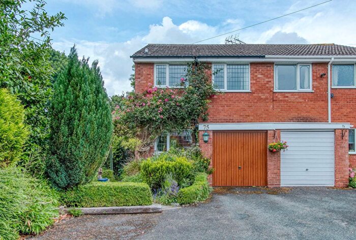 3 Bedroom Semi-Detached House For Sale In Linthurst Newtown, Blackwell, B60