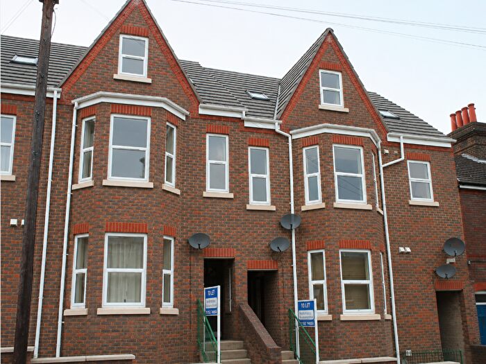 Studio To Rent In Buxton Road, Luton, Bedfordshire, LU1