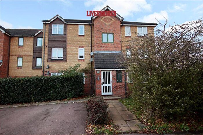1 Bedroom Apartment To Rent In Groveherst Road, Dartford, Kent, DA1