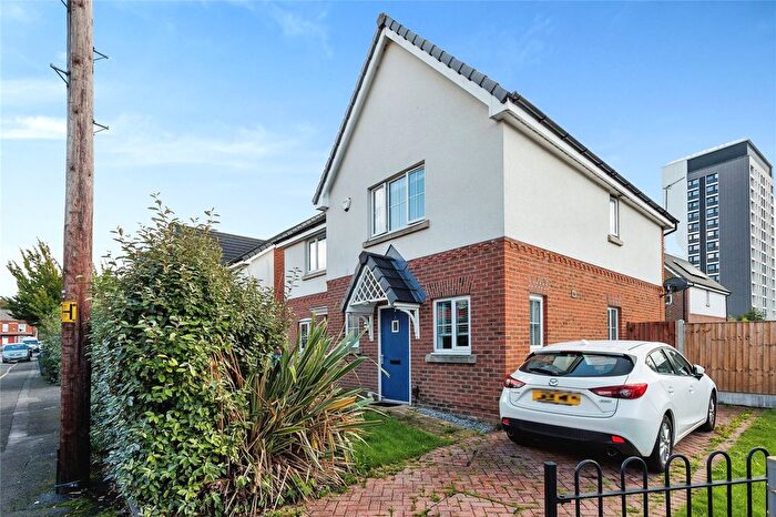 3 Bedroom Semi Detached House For Sale In Western Street, Manchester, Greater Manchester, M18