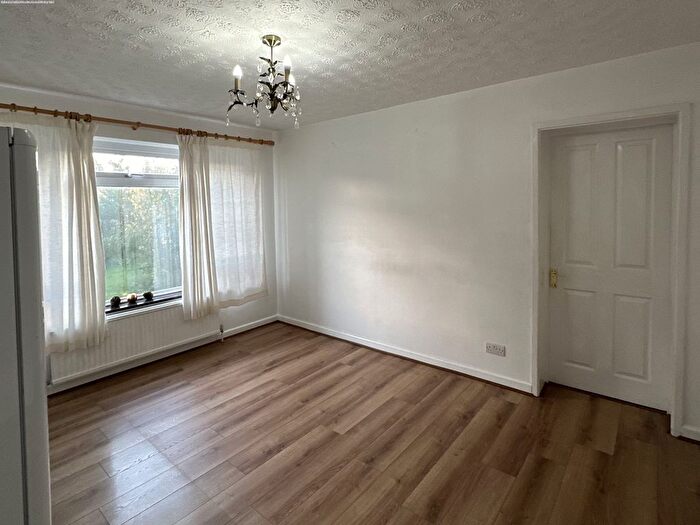 6 Bedroom Detached House To Rent In Wembley Way, Fair Oak, Eastleigh, SO50