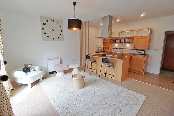 2 Bedroom Apartment For Sale In Oxclose Park Gardens, Halfway, Sheffield, S20
