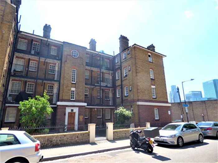 2 Bedroom Flat To Rent In Naval House, Naval Row, Poplar, E14