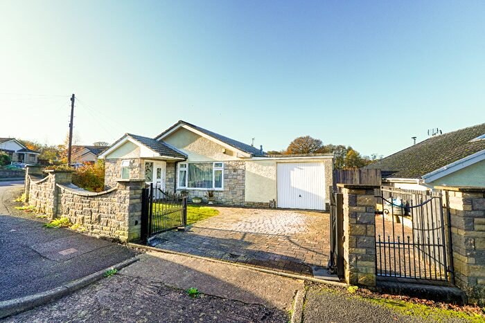 3 Bedroom Detached Bungalow For Sale In Greenmeadow, Waterloo, CF83