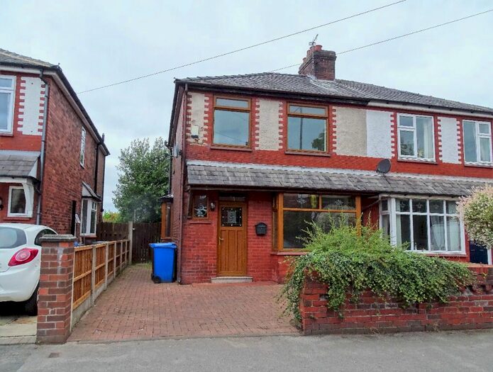 3 Bedroom Semi-Detached House To Rent In Springfield Road, Wigan, WN6
