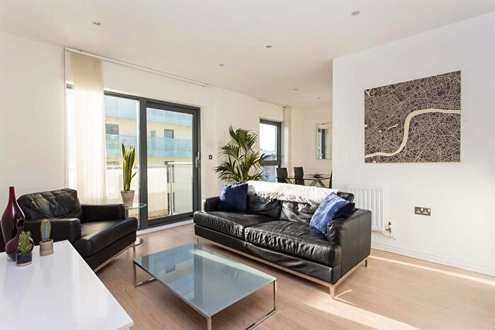 1 Bedroom Apartment To Rent In Oval Road, NW1