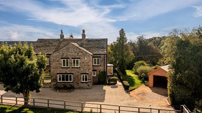 6 Bedroom Link Detached House For Sale In Wike Ridge Farm, Leeds, LS17