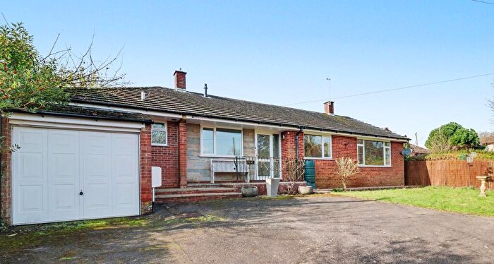 4 Bedroom Detached Bungalow For Sale In Winchester Road, Fair Oak, SO50