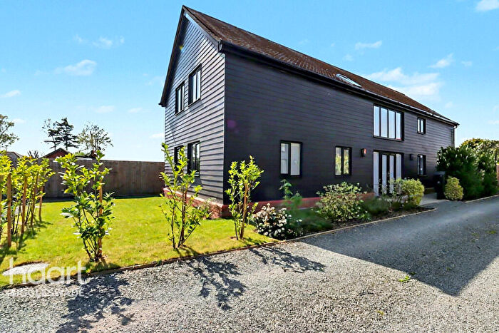 5 Bedroom Detached House For Sale In Hitchin Road, Upper Caldecote, SG18