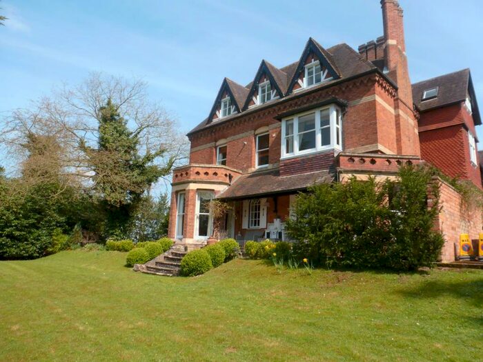 4 Bedroom Flat To Rent In Sandy Lane, Blackdown, Leamington Spa, CV32