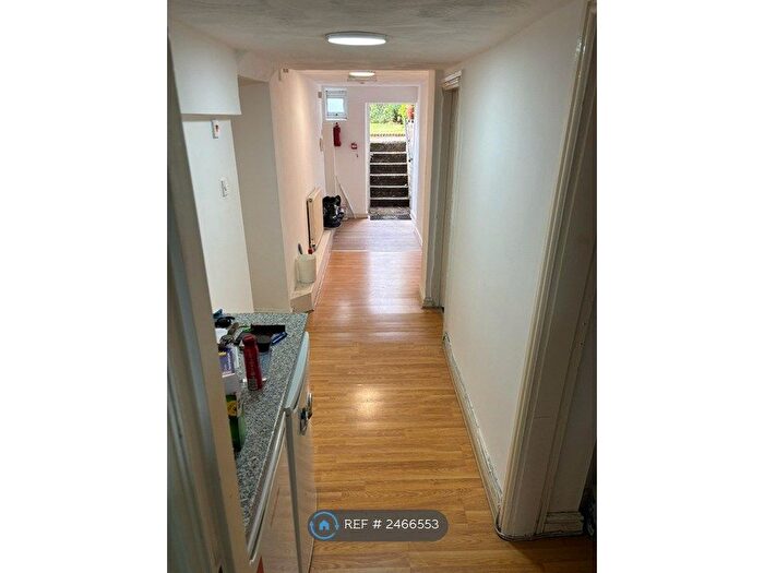 1 Bedroom Flat To Rent In Moorfield Road, Manchester, M20