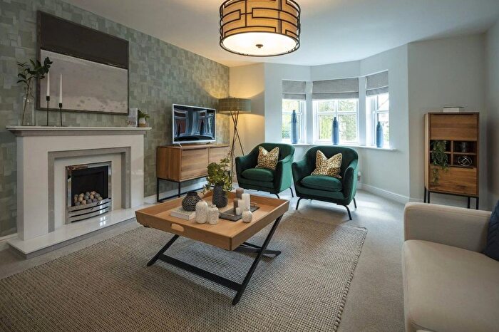 4 Bedroom Detached House For Sale In Arden Park, Far Moor Lane, Redditch, B98