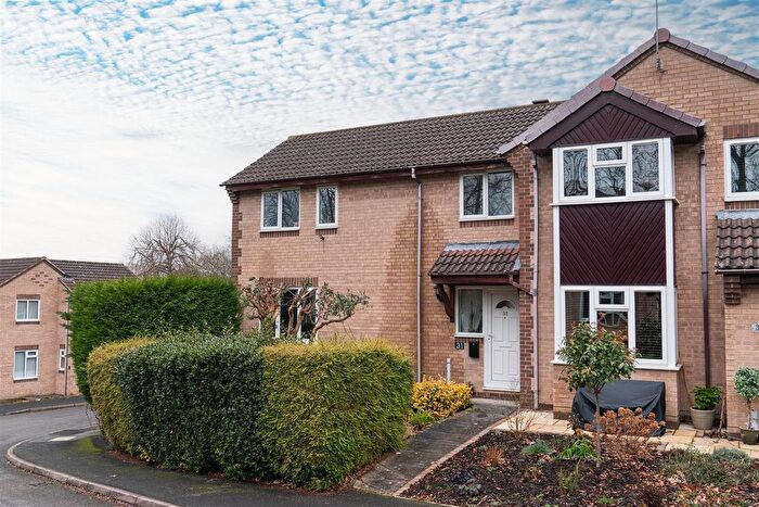 3 Bedroom End Terrace House For Sale In Stanton Moor View, Matlock, DE4