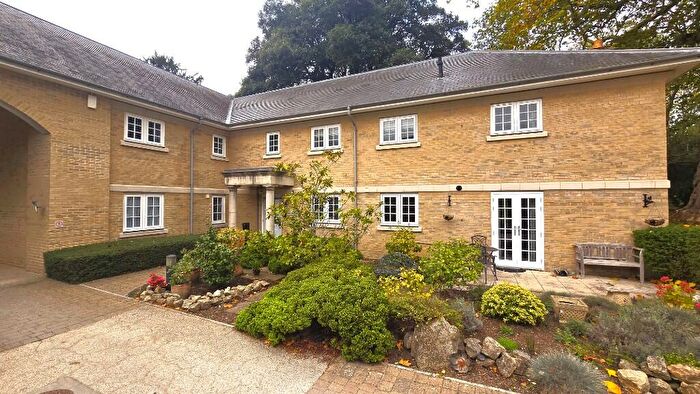 2 Bedroom Retirement Property For Sale In Mote Park, Maidstone, Kent, ME15
