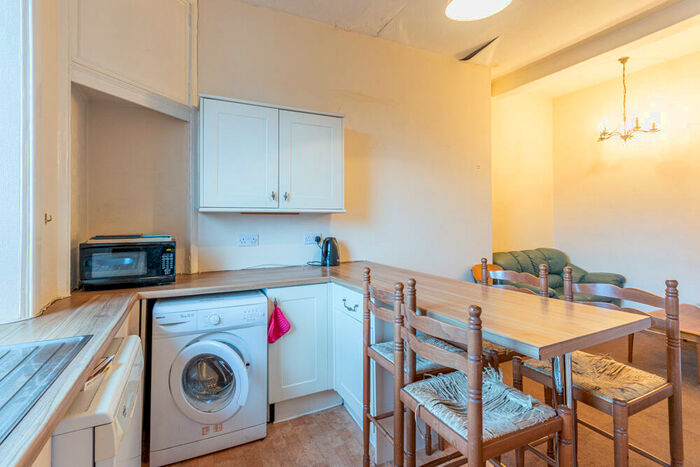 2 Bedroom Flat To Rent In L – Gorgie Road, Edinburgh, EH11