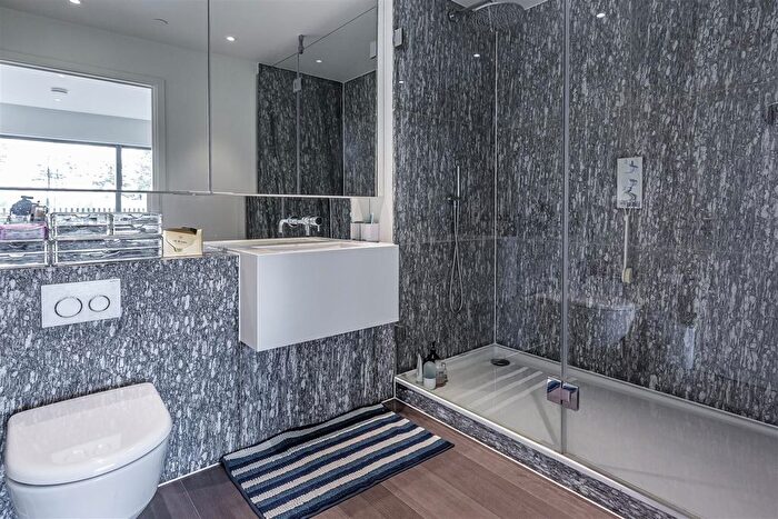 2 Bedroom Flat To Rent In Cutter Lane, North Greenwich, SE10