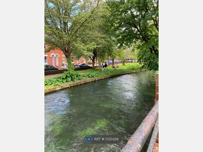 1 Bedroom Flat To Rent In Itchen Court, Winchester, SO23