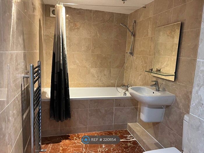 1 Bedroom Flat To Rent In Hounslow, Hounslow, TW3