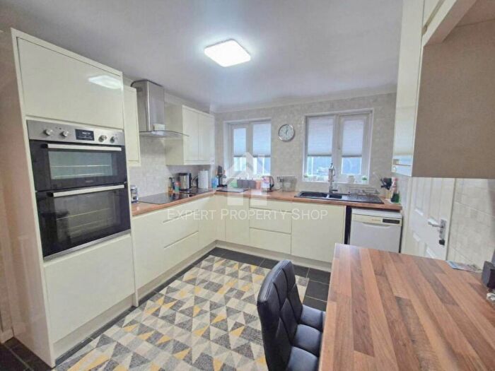 3 Bedroom Detached House For Sale In Bert Allen Drive, Old Leake, PE22