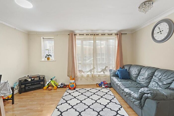 2 Bedroom Flat For Sale In The Fanshawe, Gale Street, Dagenham, RM9